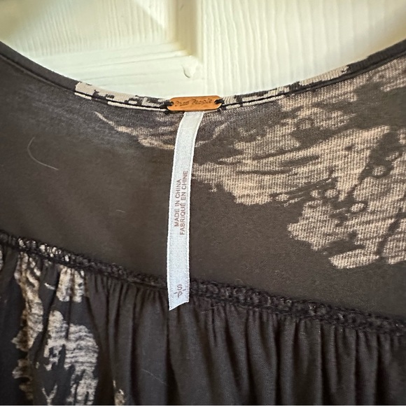 Free People wrap top size small - Picture 3 of 3